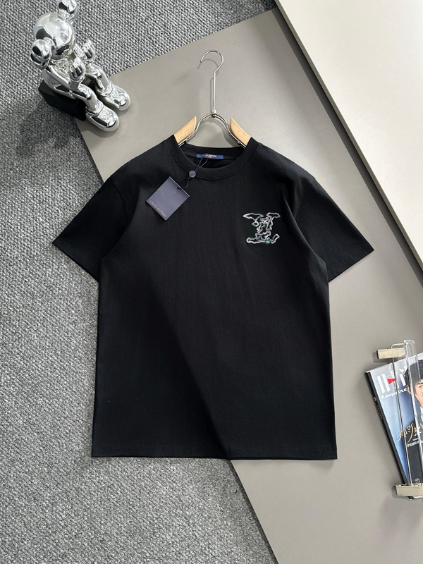 ブランドTシャツ正面デザイン